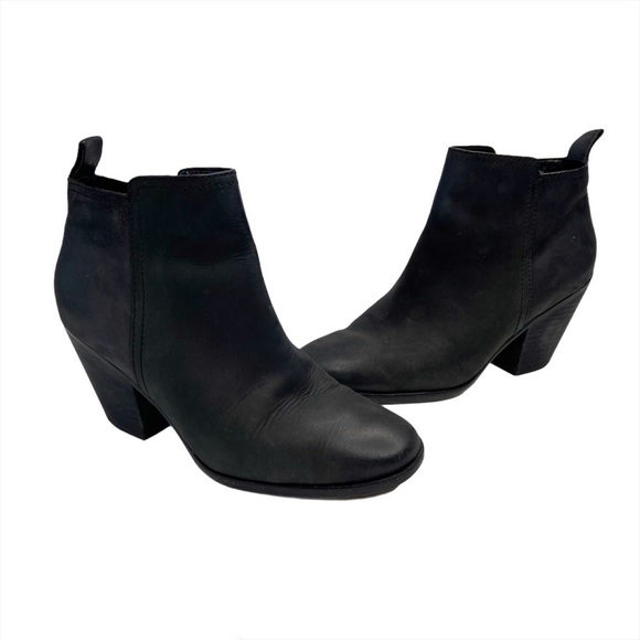 Cole Haan Leather Chesney Gray Round Toe Bootie - Picture 1 of 11